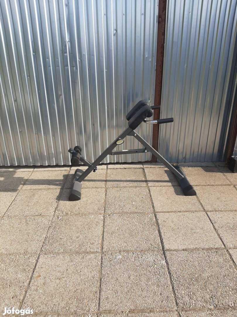 Finnlo Tricon hyperhajlító gerincfeszítő hátgép