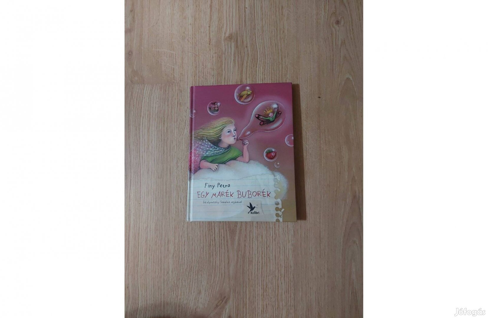 Finy Petra Egy marék buborék