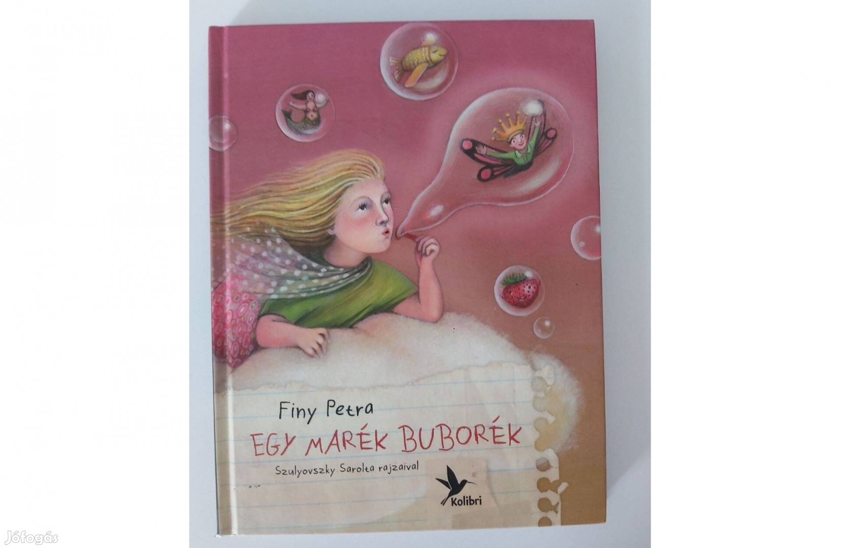 Finy Petra: Egy marék buborék