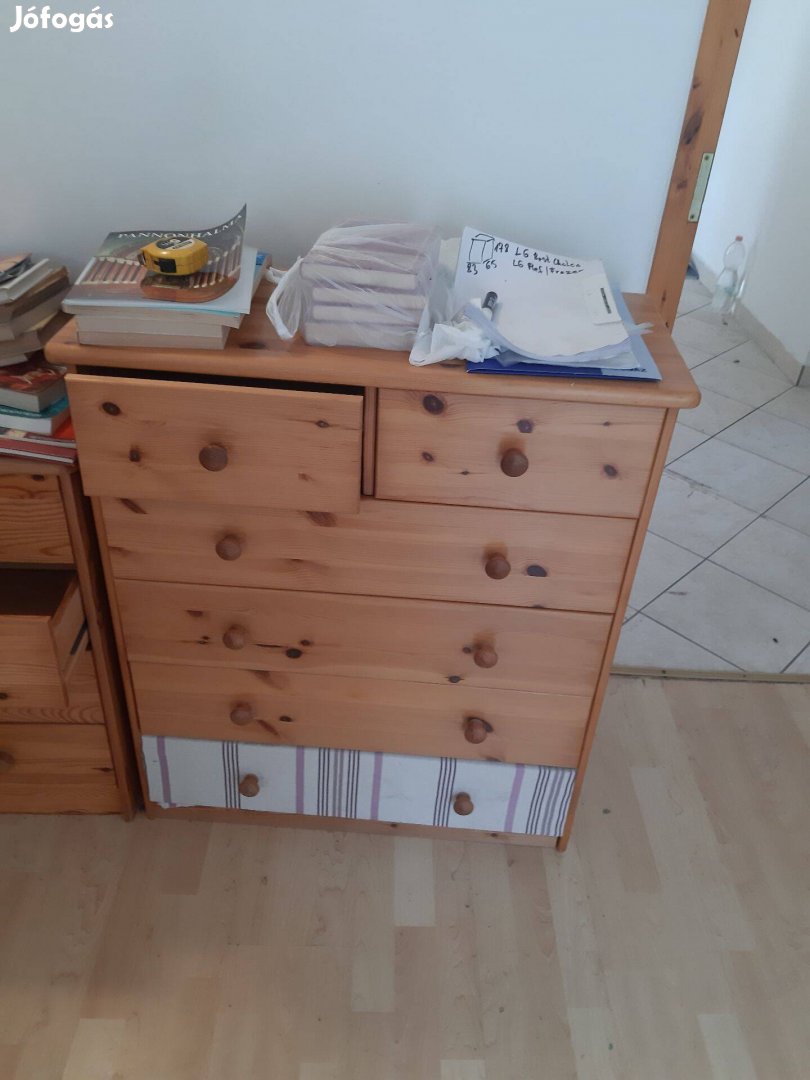 Fiókos, fenyőfa komód eladó
