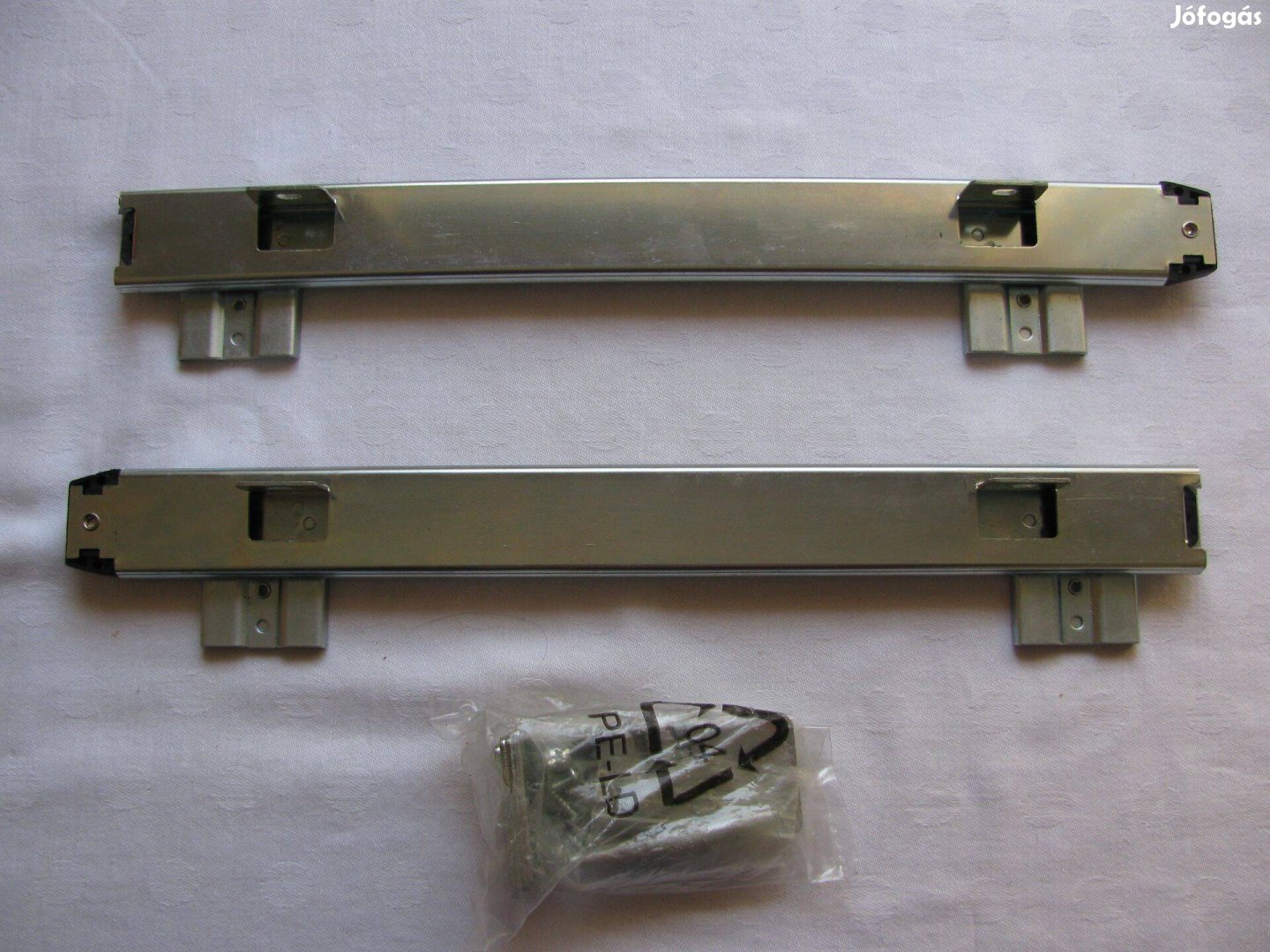 Fióksín golyós , rögzítő szerelvénnyel