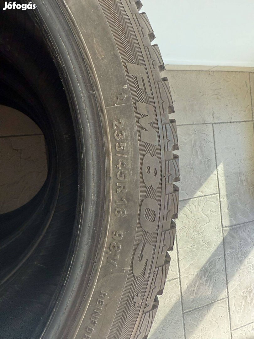 Firemax FM805+ 235/45 R18 téli gumi 4 db