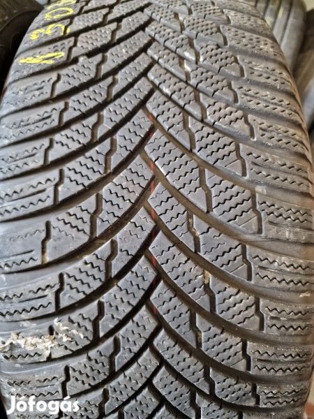 Firestone 235/50R18 WINTERHAWK4 6-7mm DOT23 használt gumi HG13030 té