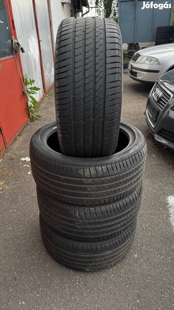 Firestone 245/45-18 nyári gumi garn. eladó!