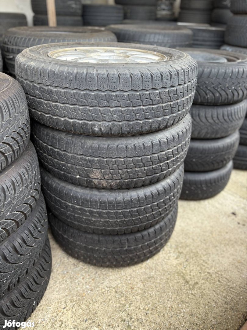 Firestone Chrysler Voyager Téli szett