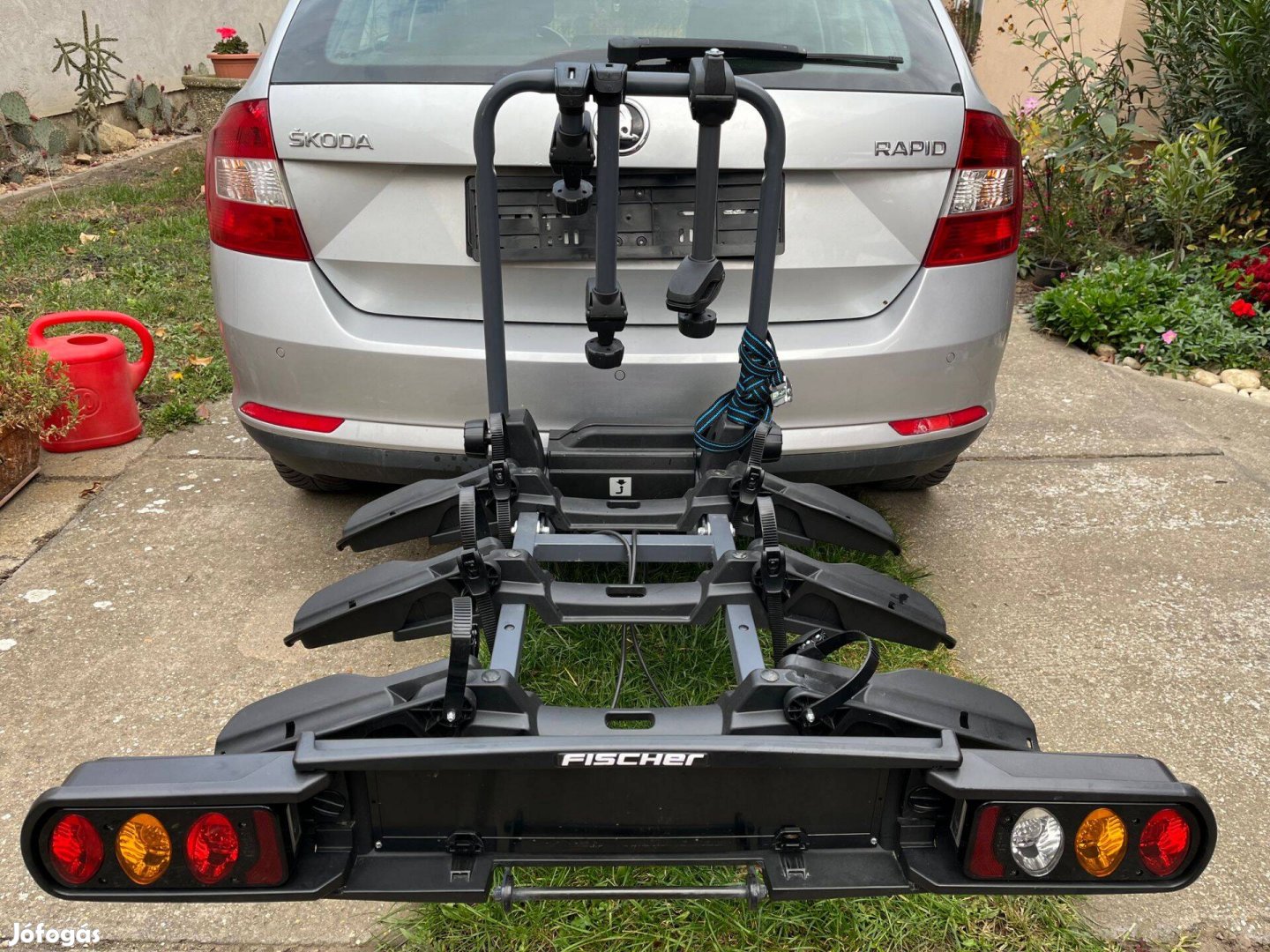 Fischer 3-as zárható, dönthető kerékpárszállító megkímélt állapotban