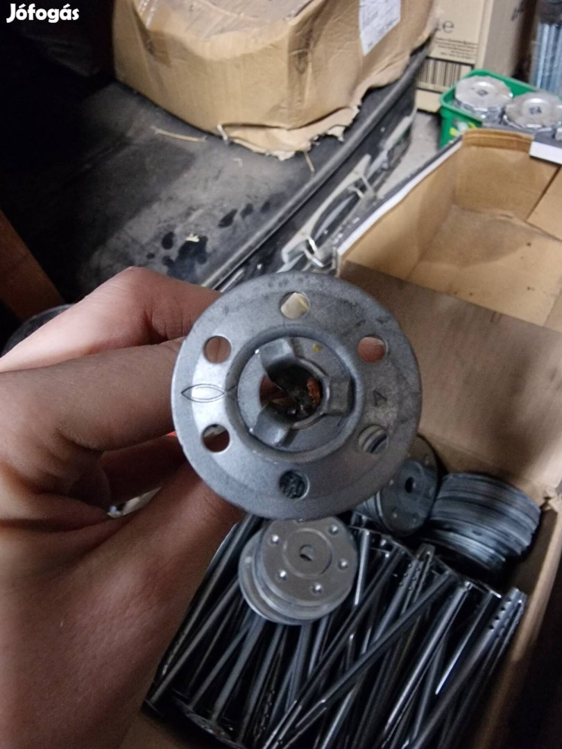 Fischer szigetelés rögzítő dübel és tányér 200mm