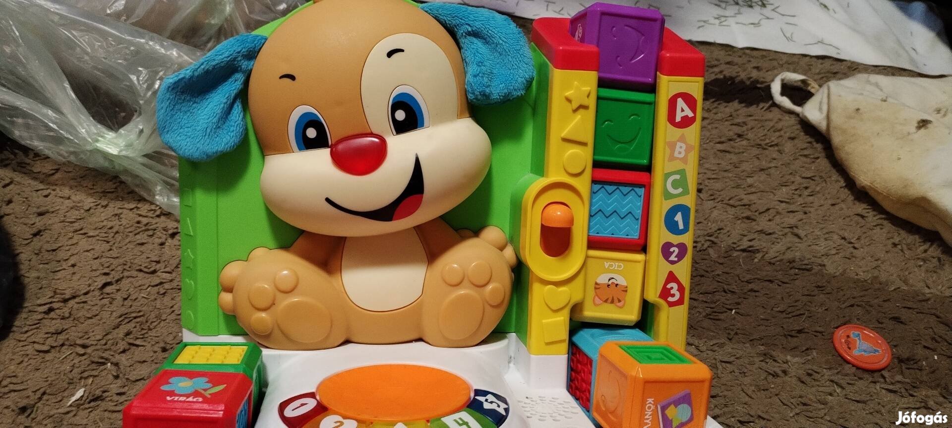 Fisher-Price: Kacagj és Fejlődj! Első szavak kutyusos tanulóközpont