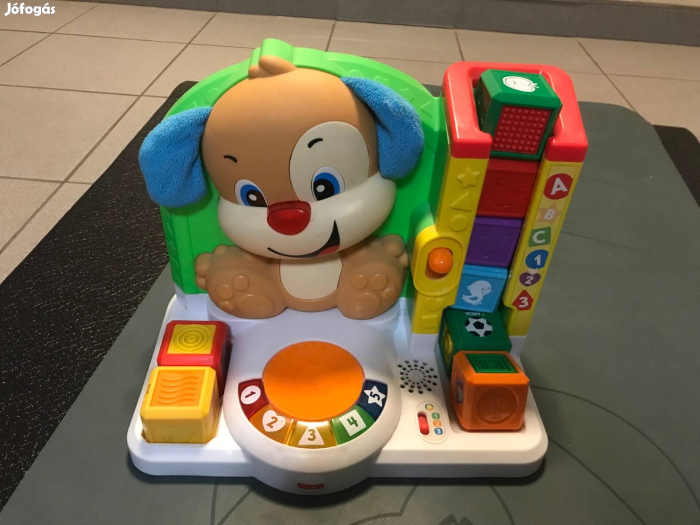 Fisher-Price elsö szavak kutyusos tanulóközpont