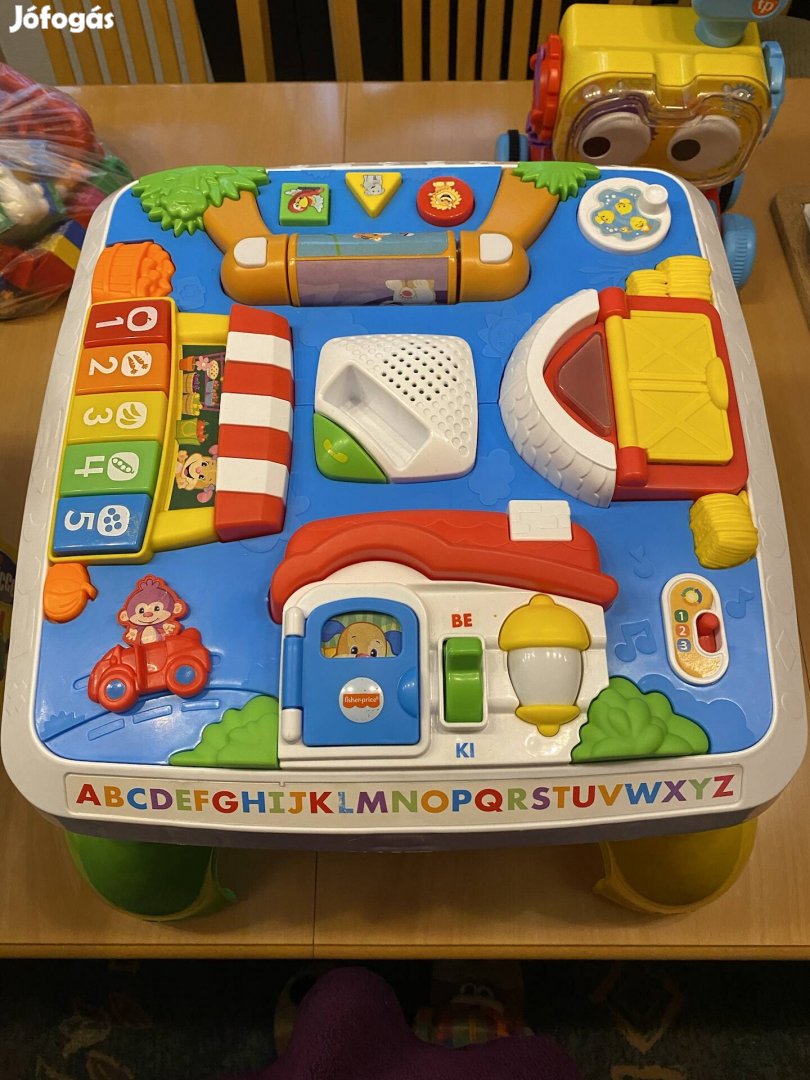 Fisher Price játékasztal