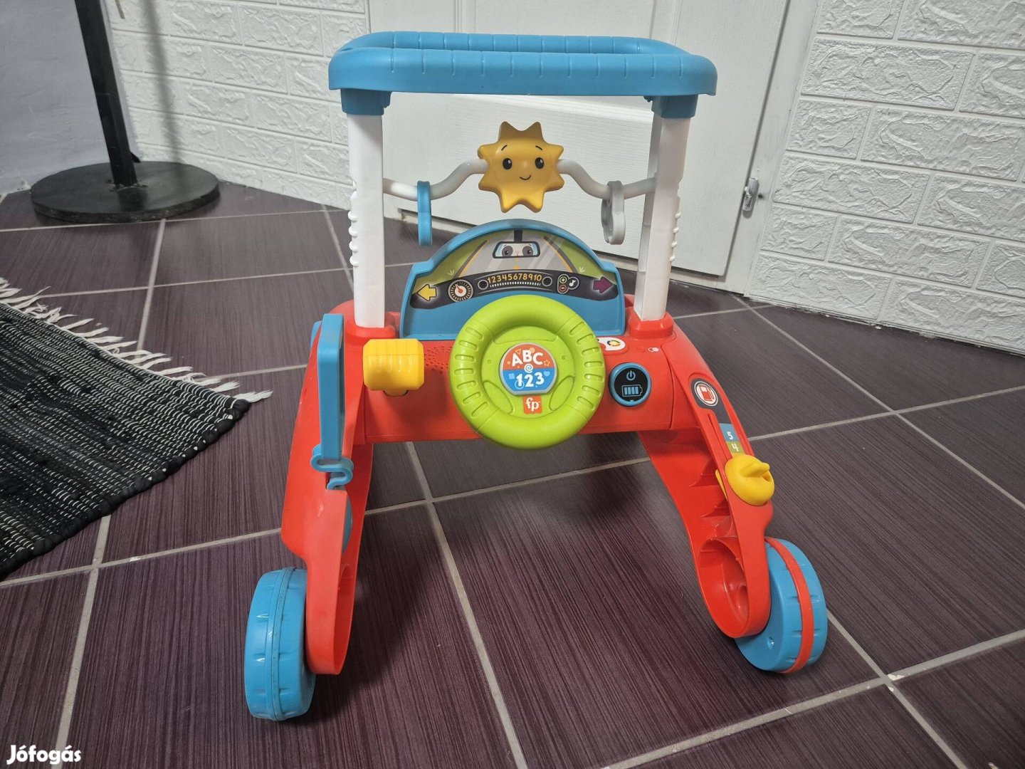 Fisher price járássegítő