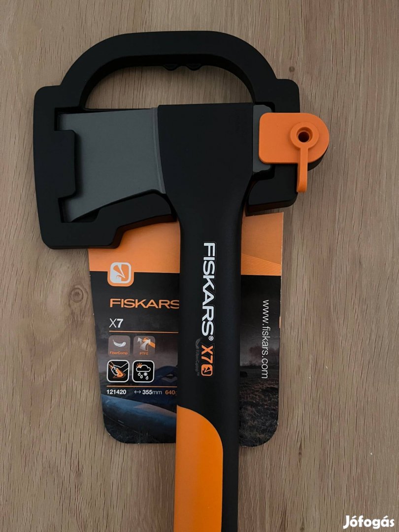 Fiskars X7 fejsze