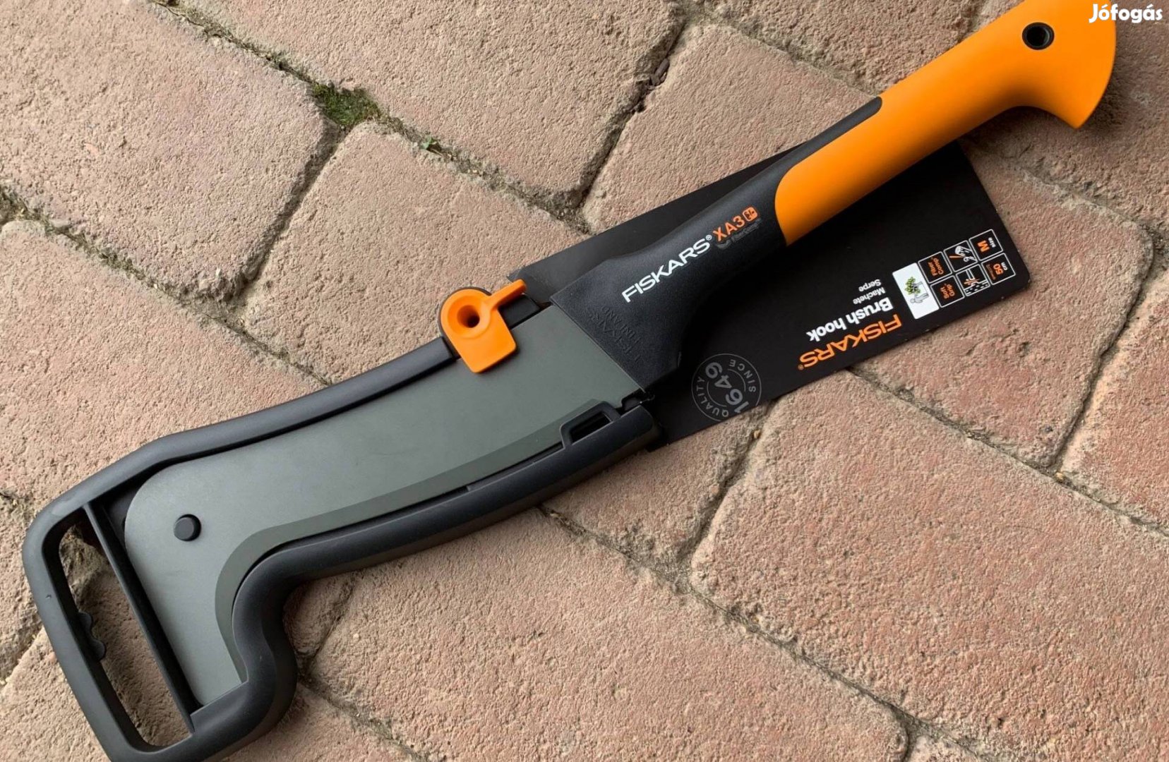 Fiskars XA3 teljesen új machete, bozótvágó kés, ágvágó kés