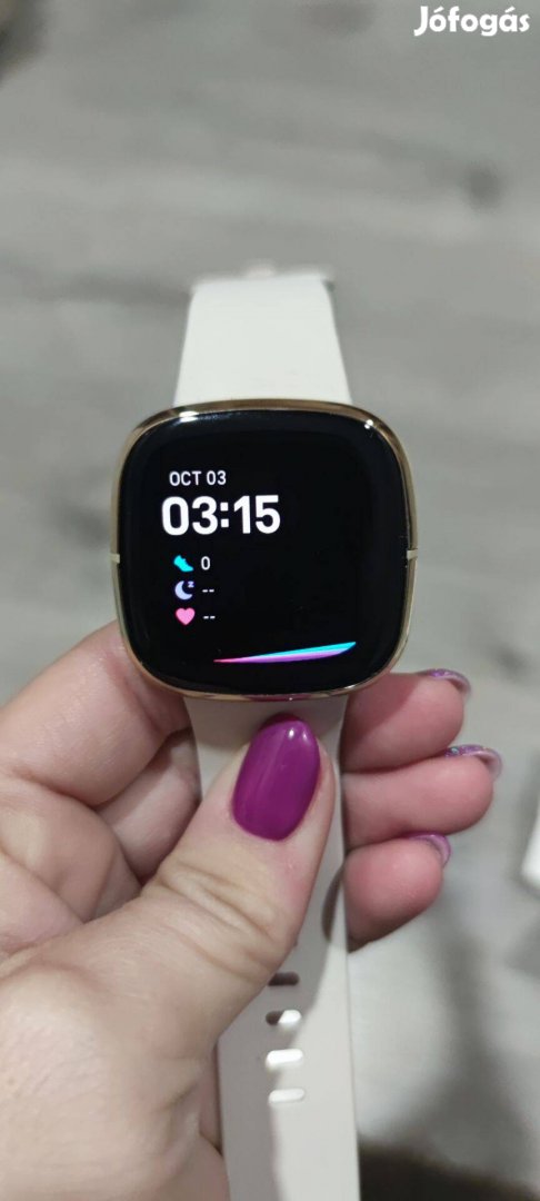 Fitbit Sense Okosóra, Fehér Hold/Lágy arany roszdamentes acél