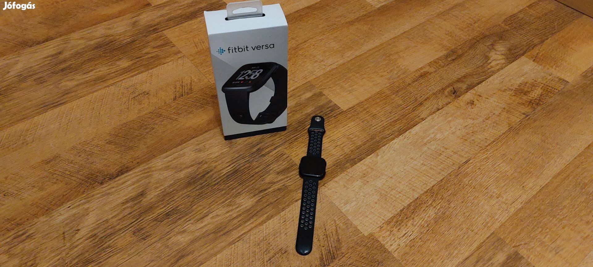 Fitbit Versa aktivitásmérő óra