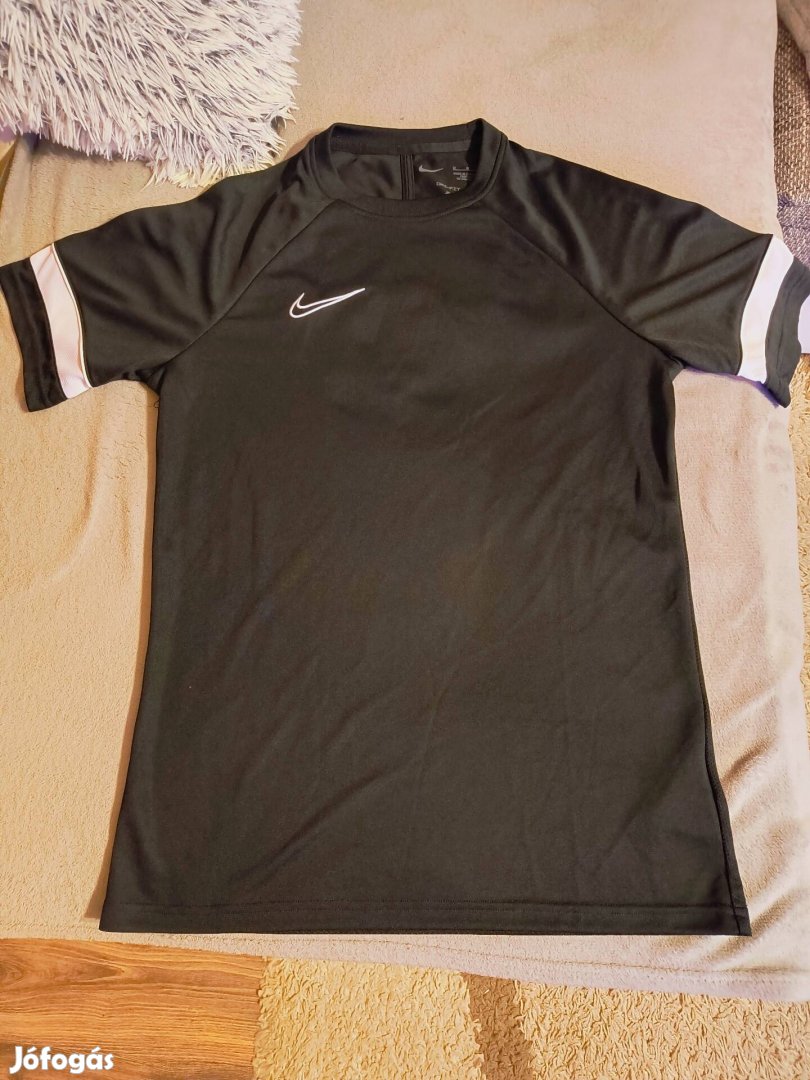 Fiú Nike póló 
