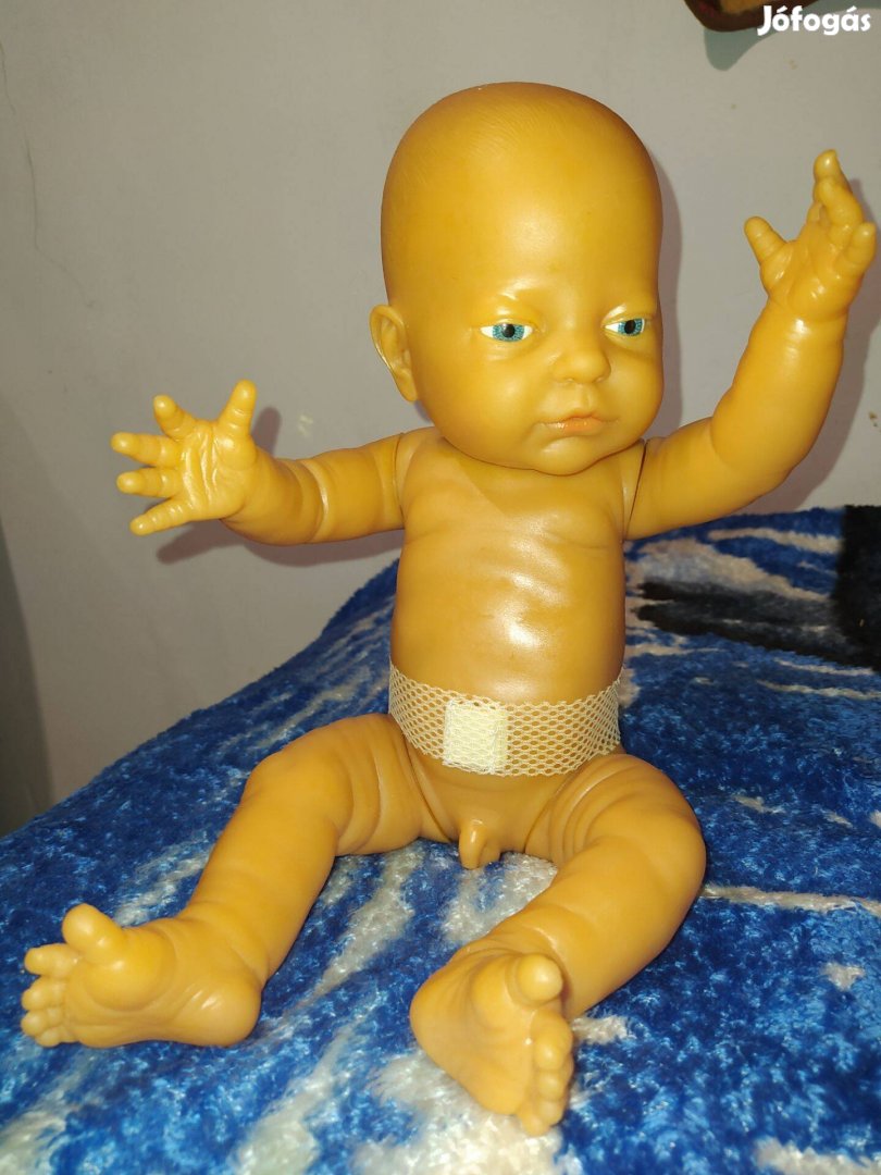 Fiú baba 40cm Eladó!