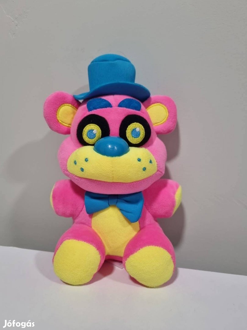 Five night at Freedy's játékból Pink Freedy mackó