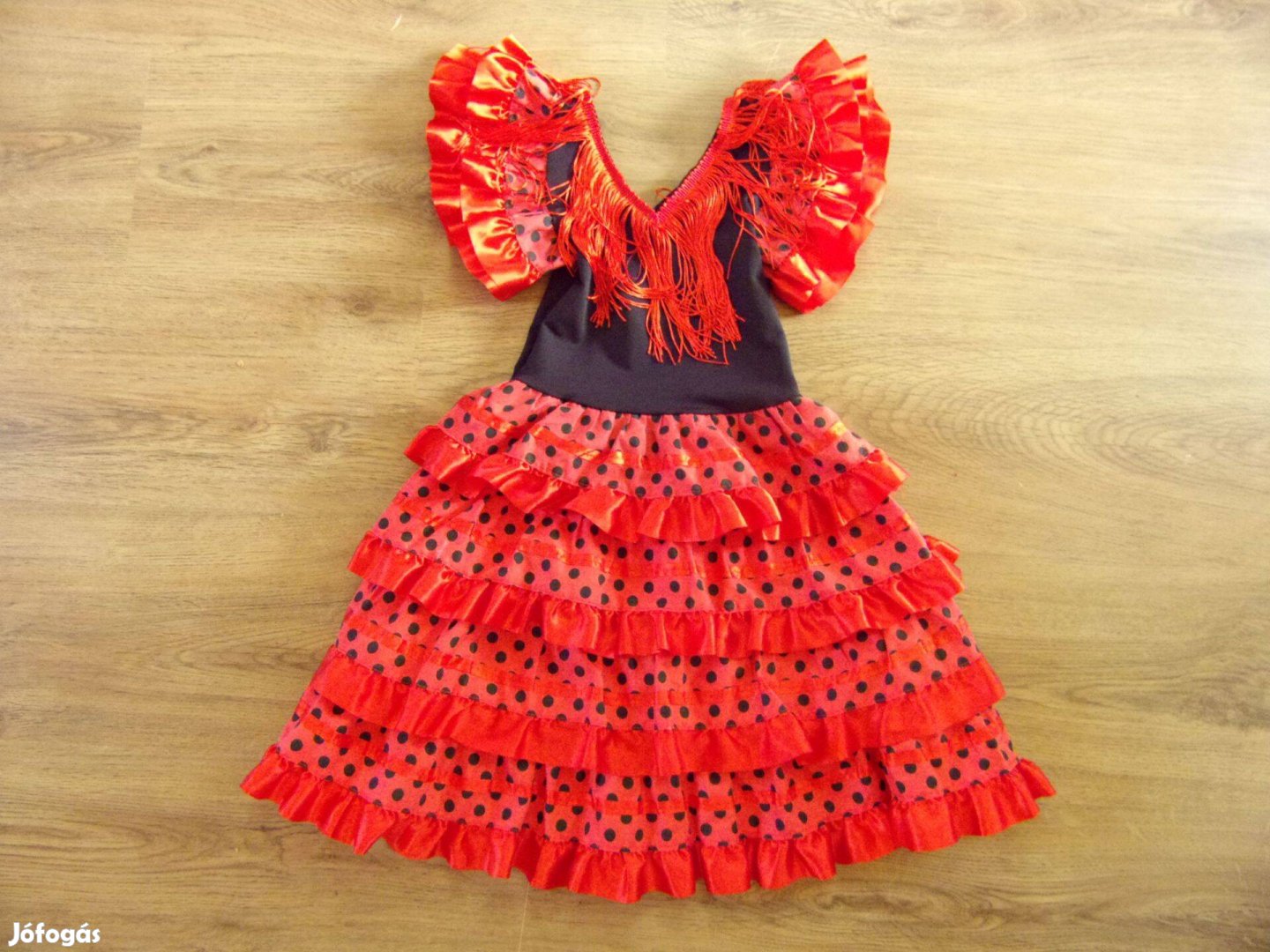 Flamenco spanyol táncos ruha jelmez 4 éveseknek