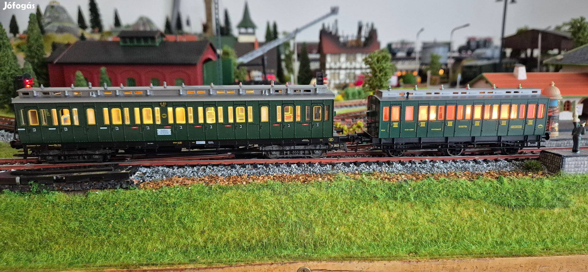 Fleischmann 3.osztályú DRG személyvagonok világítással H0-ás