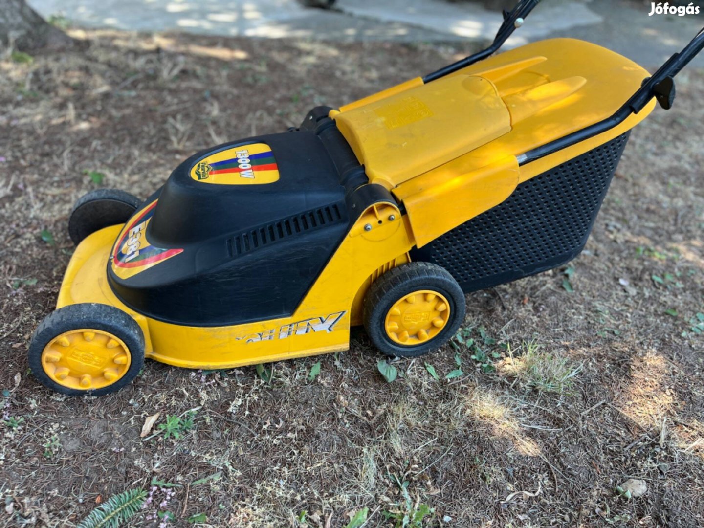 Fleurelle Turbolux 1300W elektromos fűnyíró