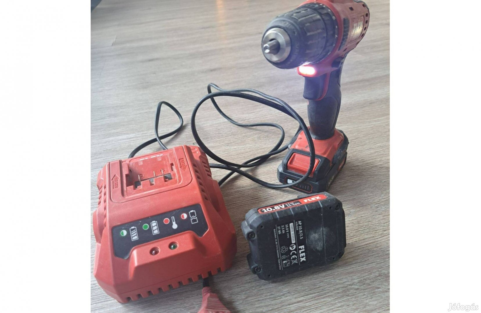 Flex márkájú fúró csavarbehajtó 10,8 V ( hilti ,makita ,bosch )