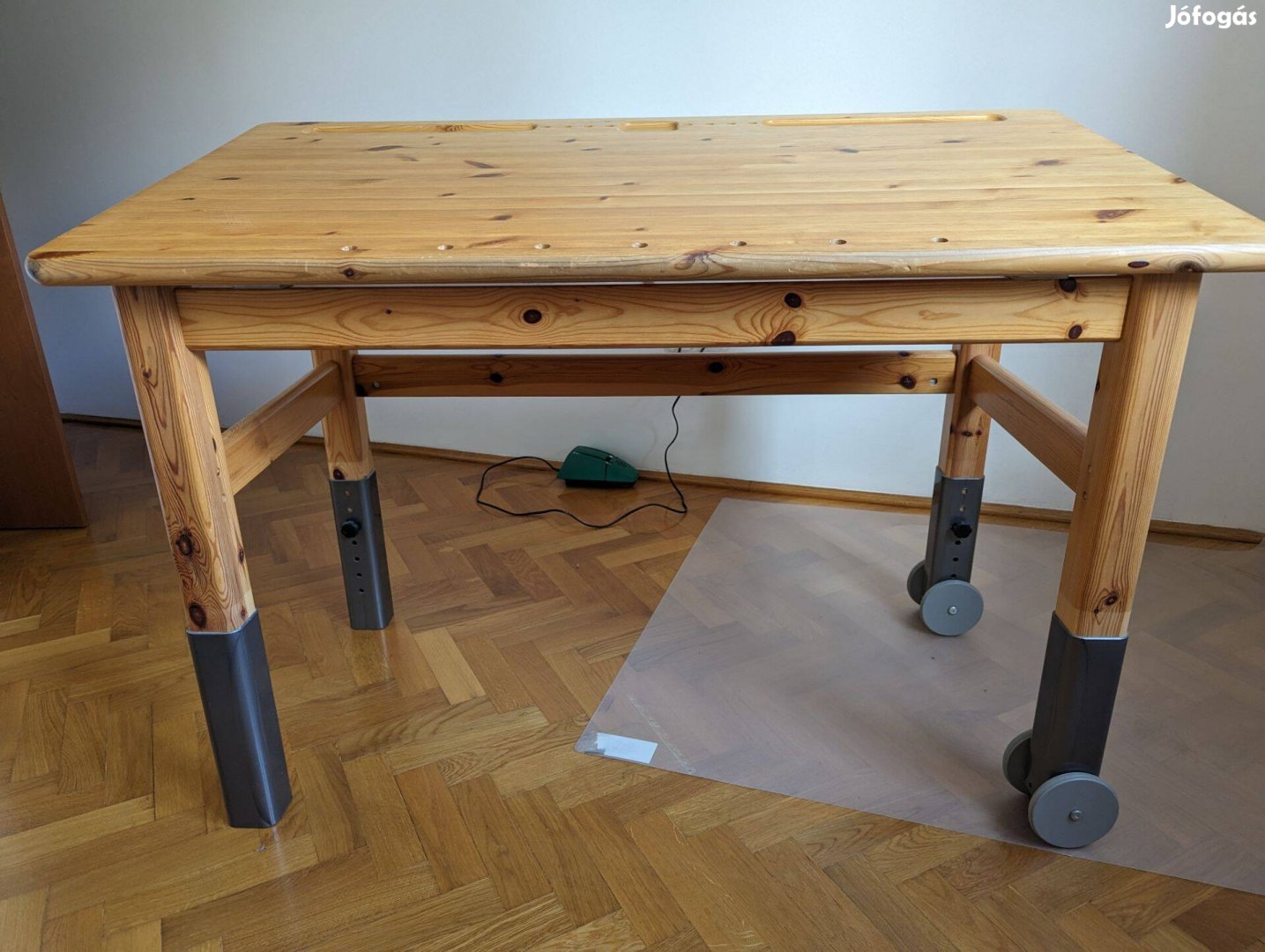 Flexa állítható magasságú rajzasztal, íróasztal