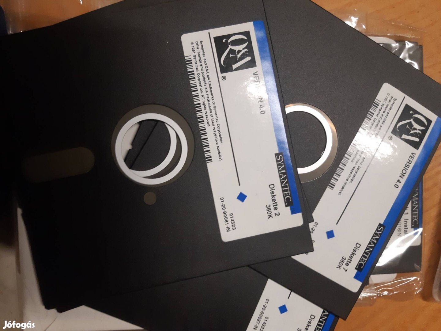 Floppy 5.1/4" retro dos korából.