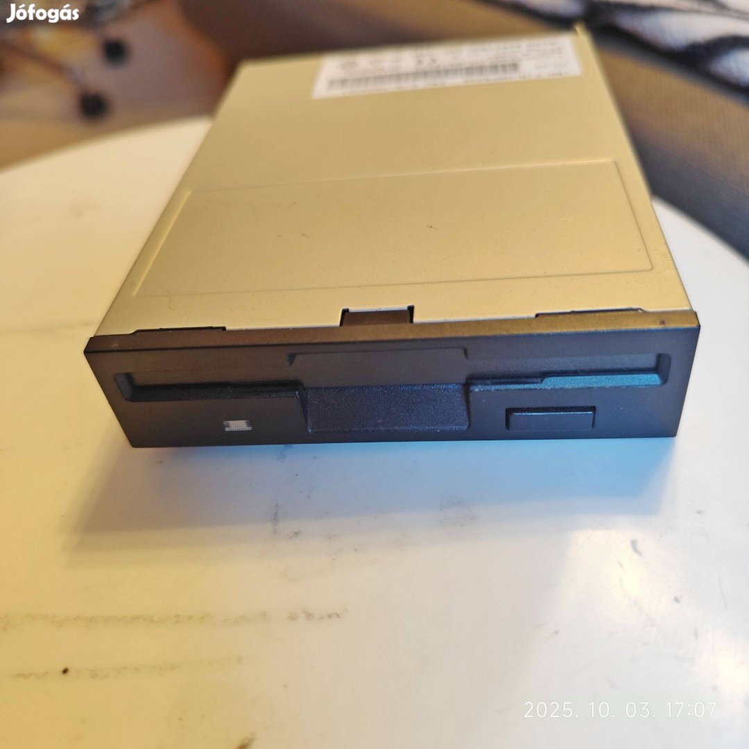 Floppy hajlékonylemez meghajtó