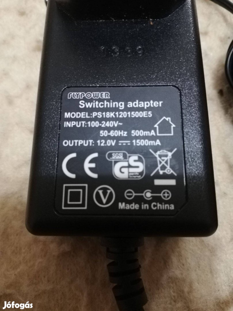 Flypower PS18K1201500E5 AC adapter 12V