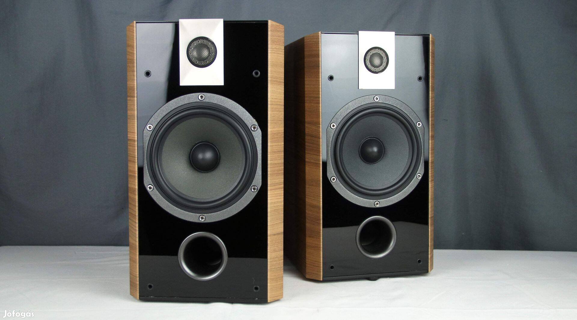 Focal Chorus 806V