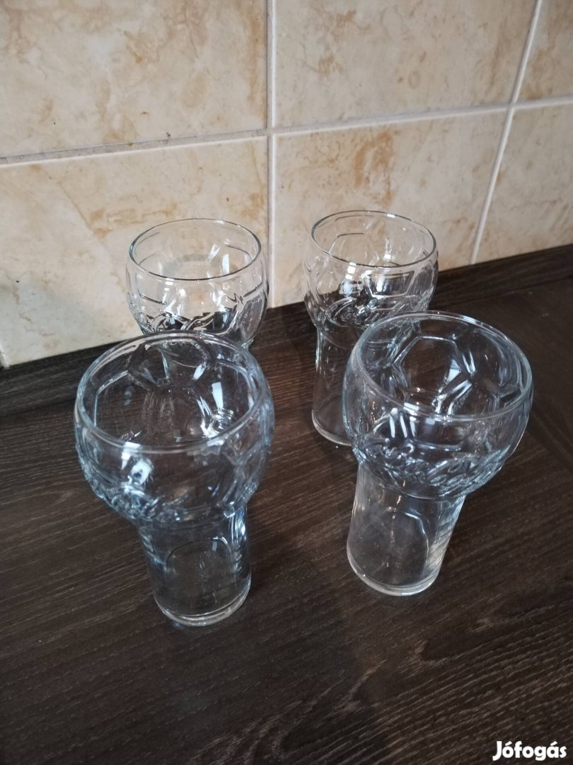 Foci labdás Coca-Cola poharak 4 db