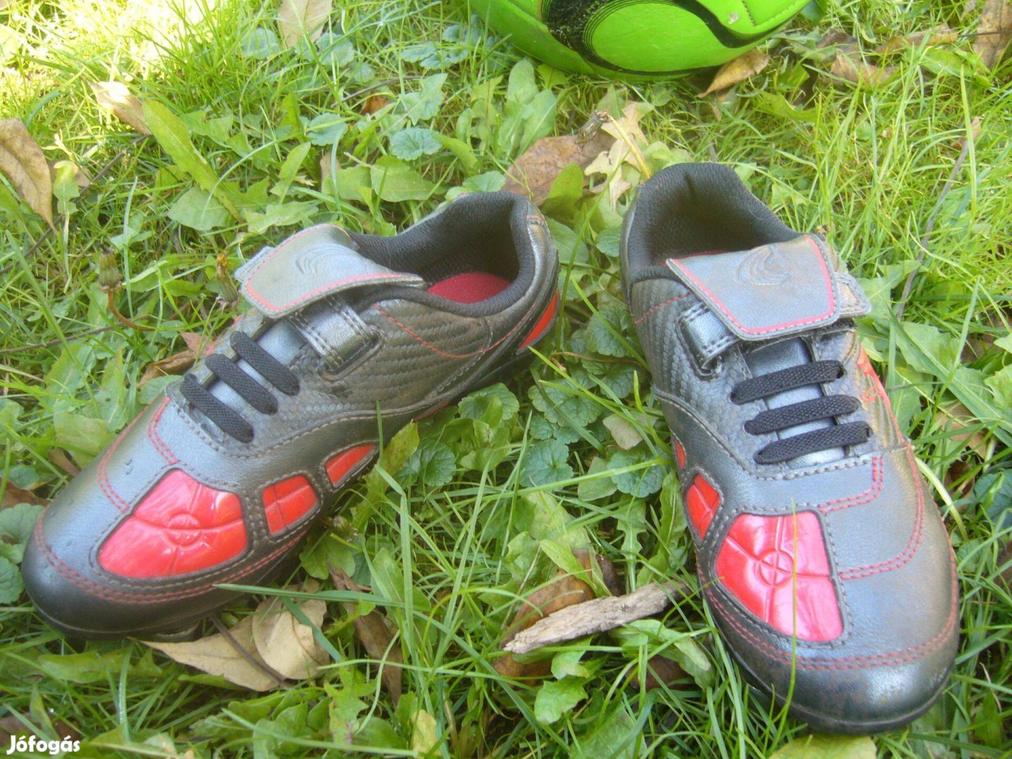 Focicipő futball cipő 31-es futballcipő