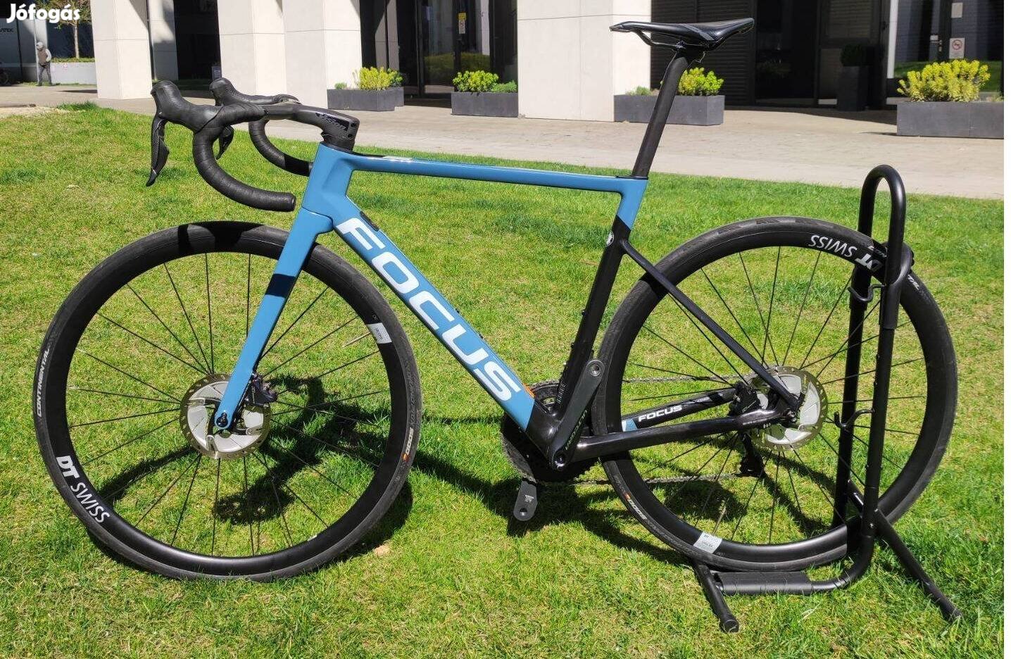 Focus Izalco Max karbon országúti