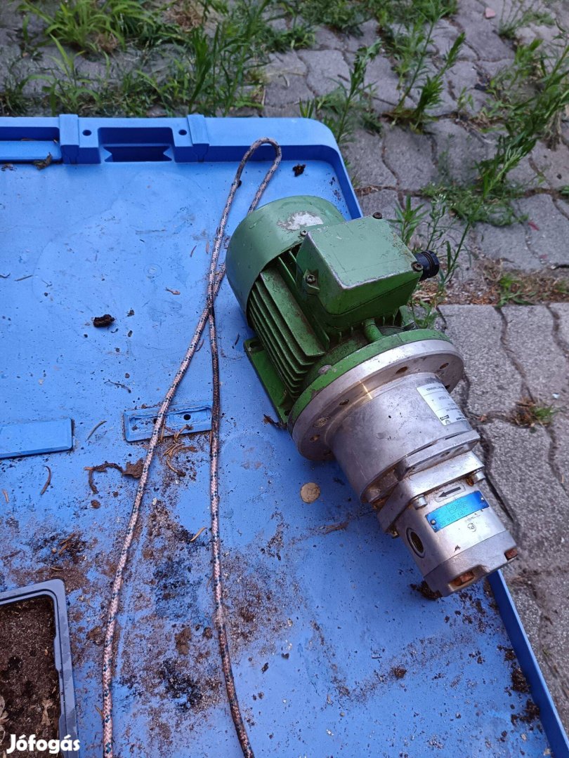 Fogaskerék olaj szivattyú