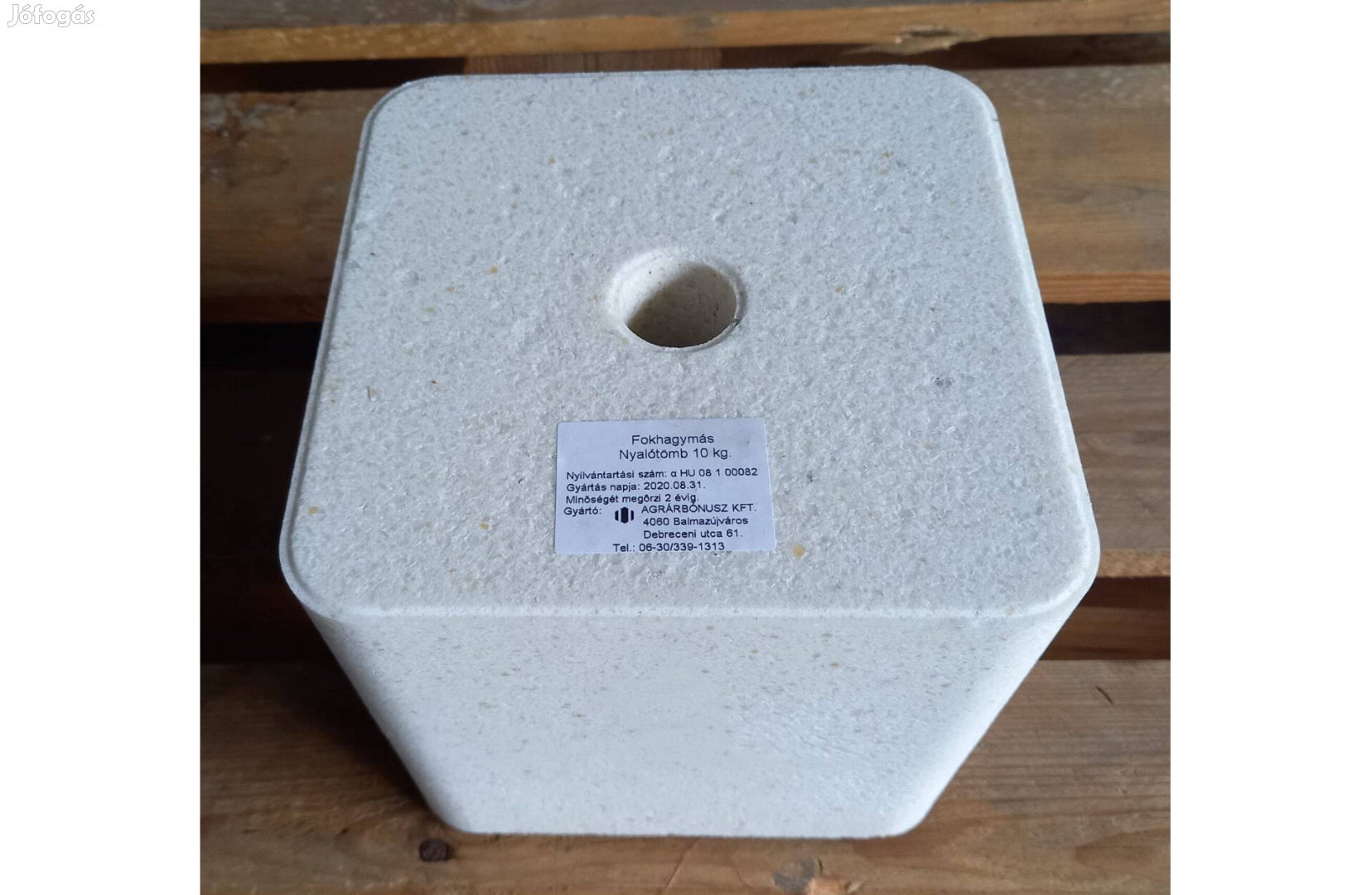 Fokhagymás nyalósó , nyalótömb kiszállítva 960 kg raklap