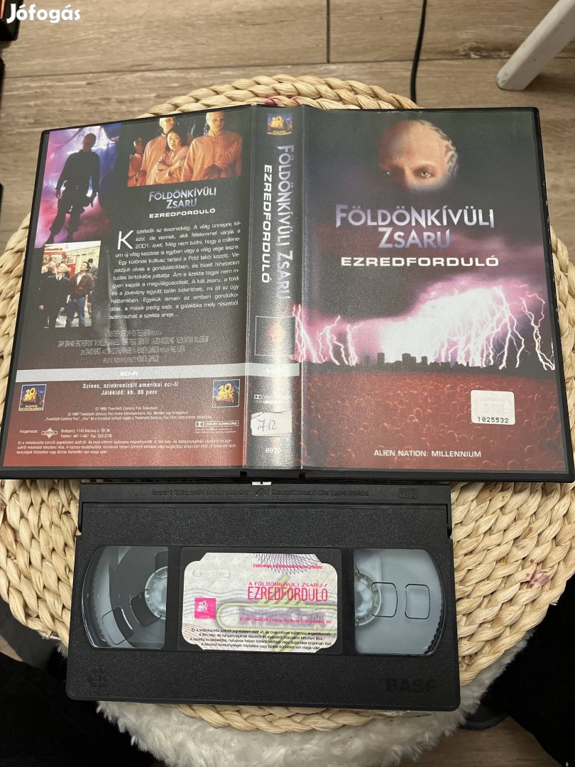 Földönkívüli zsaru ezredforduló vhs