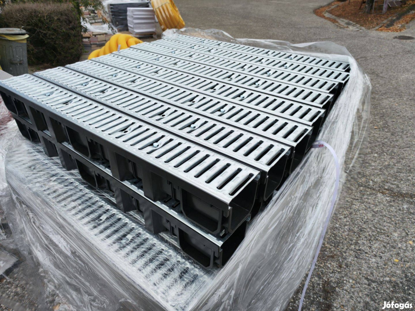 Folyóka Hurricane horganyzott ráccsal alacsony 1 méteres