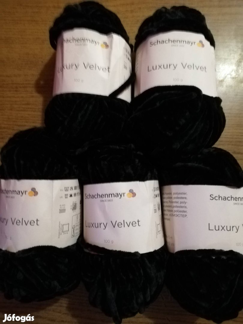 Fonal Schachenmayr Luxury Velvet fekete zsenília