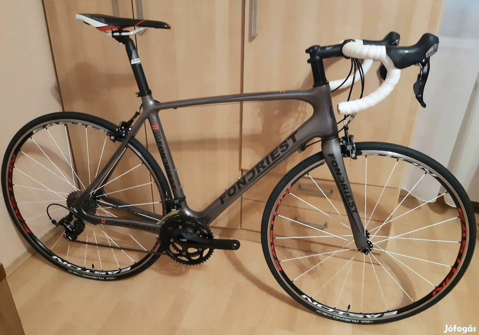 Fondriest R20 karbon országúti kerékpár, új állapotú! Made in Italy!