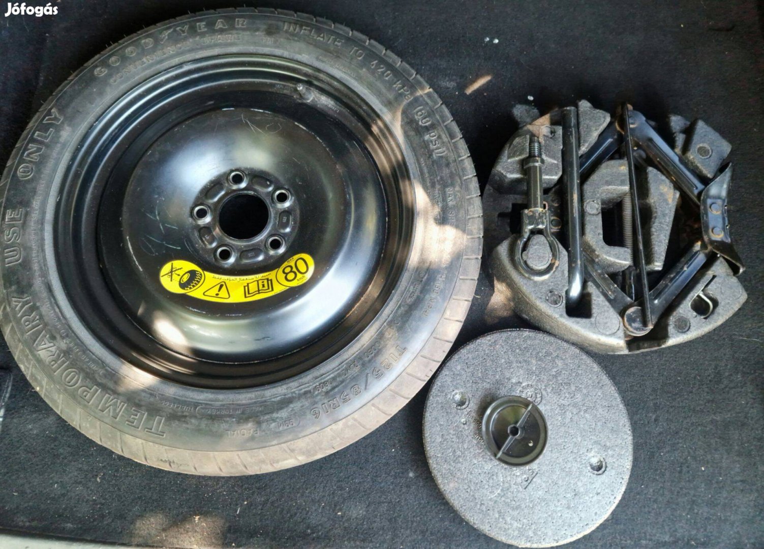 Ford 16" Mankókerék szettben eladó!