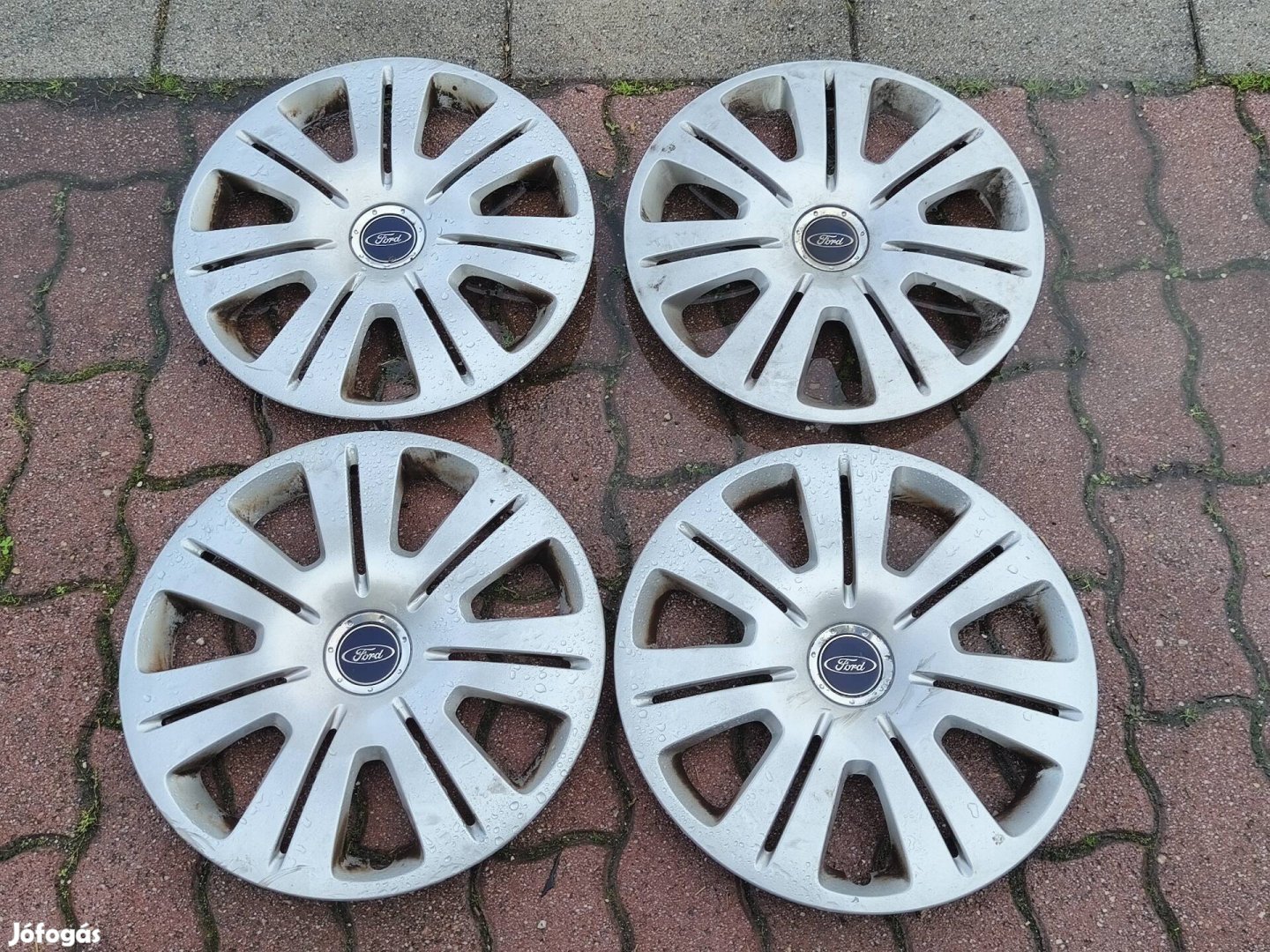 Ford 16" - dísztárcsa szett 