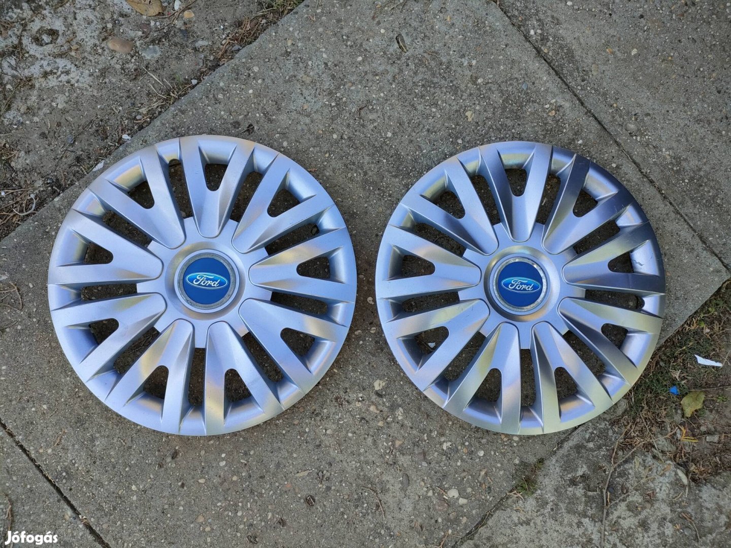 Ford 16" dísztárcsa pár eladó 