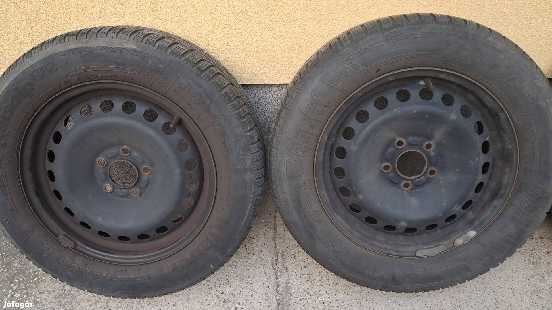 Ford 16" lemezfelni garnitúra téli gumikkal - 215/60 R16
