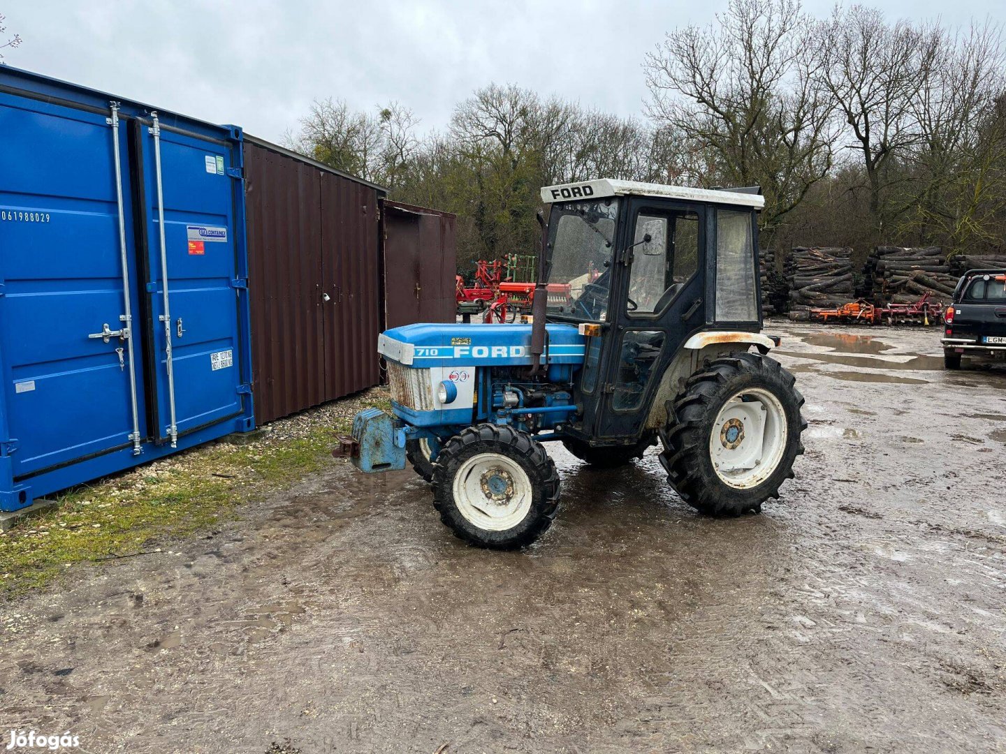 Ford 1710-es összkerekes ültetvény traktor