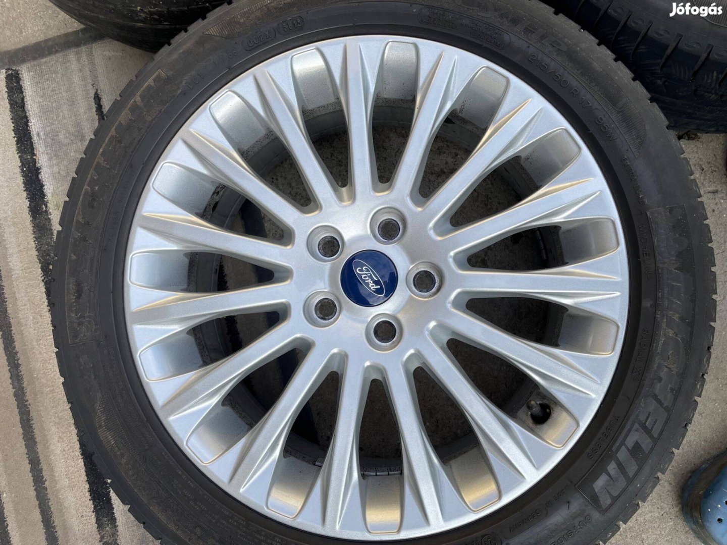 Ford 17" alufelnis nyári kerekek 5x108 osztókörre hibátlanul