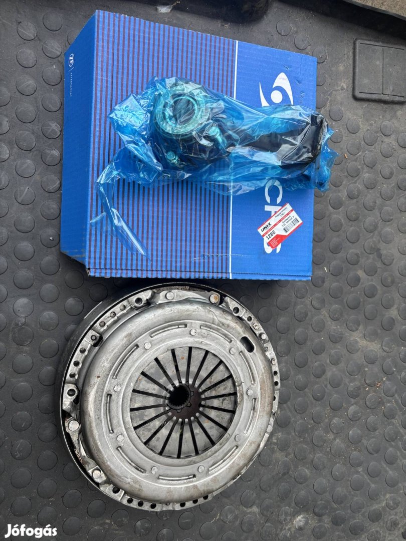 Ford 1.6 TDCi Volvo S40 V50 Sachs kuplung kettőstömegű lendkerék
