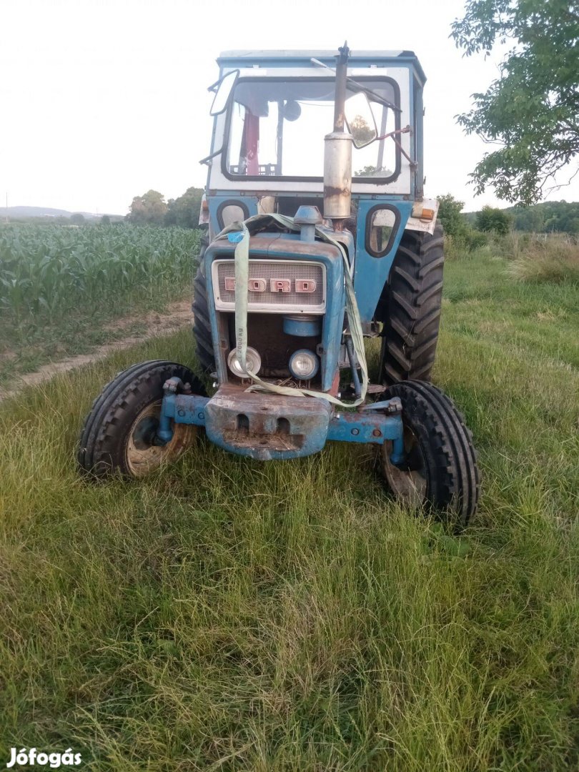 Ford 4000 alkatrészt keresek. Első hídra lenne szükségem