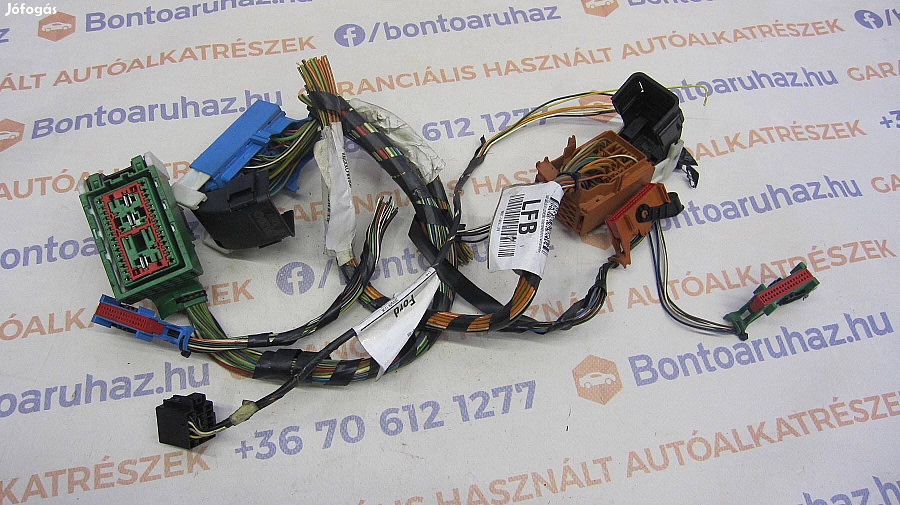 Ford C-Max Eladó gyári, bontott utastér biztosíték csatlakozók