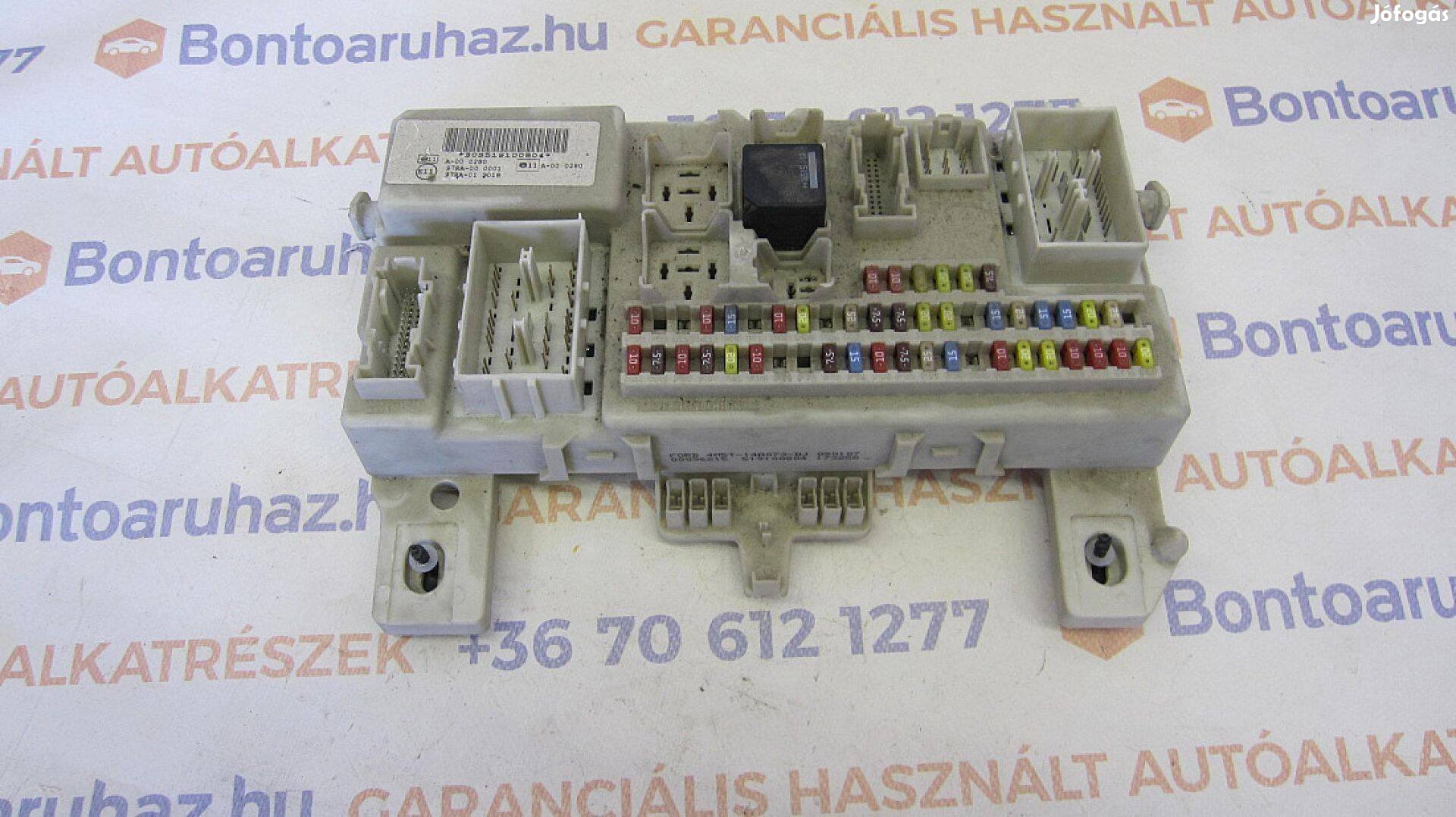 Ford C-Max Eladó utastér biztosítéktábla GEM modul magas felszereltsé